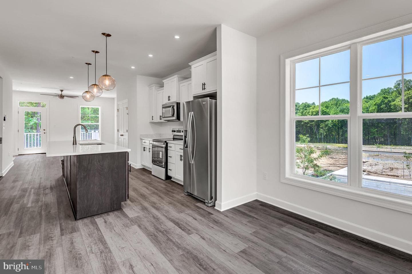 716 Bur Oak Court photo 5