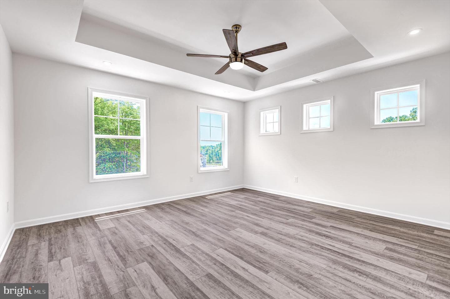 742 Bur Oak Court photo 10