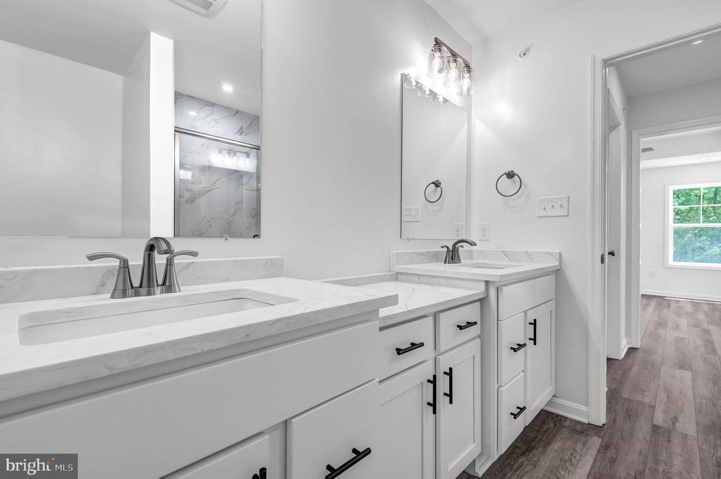 742 Bur Oak Court photo 13