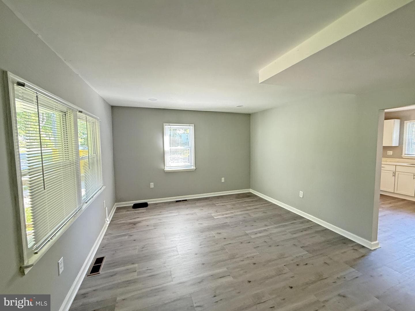 1535 Mitchell Lane photo 27