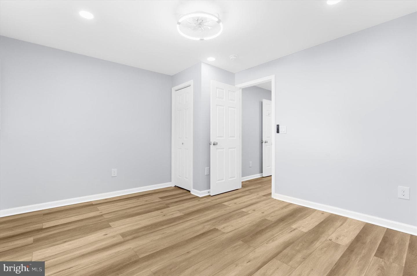 3216 Holly Knoll Court photo 34