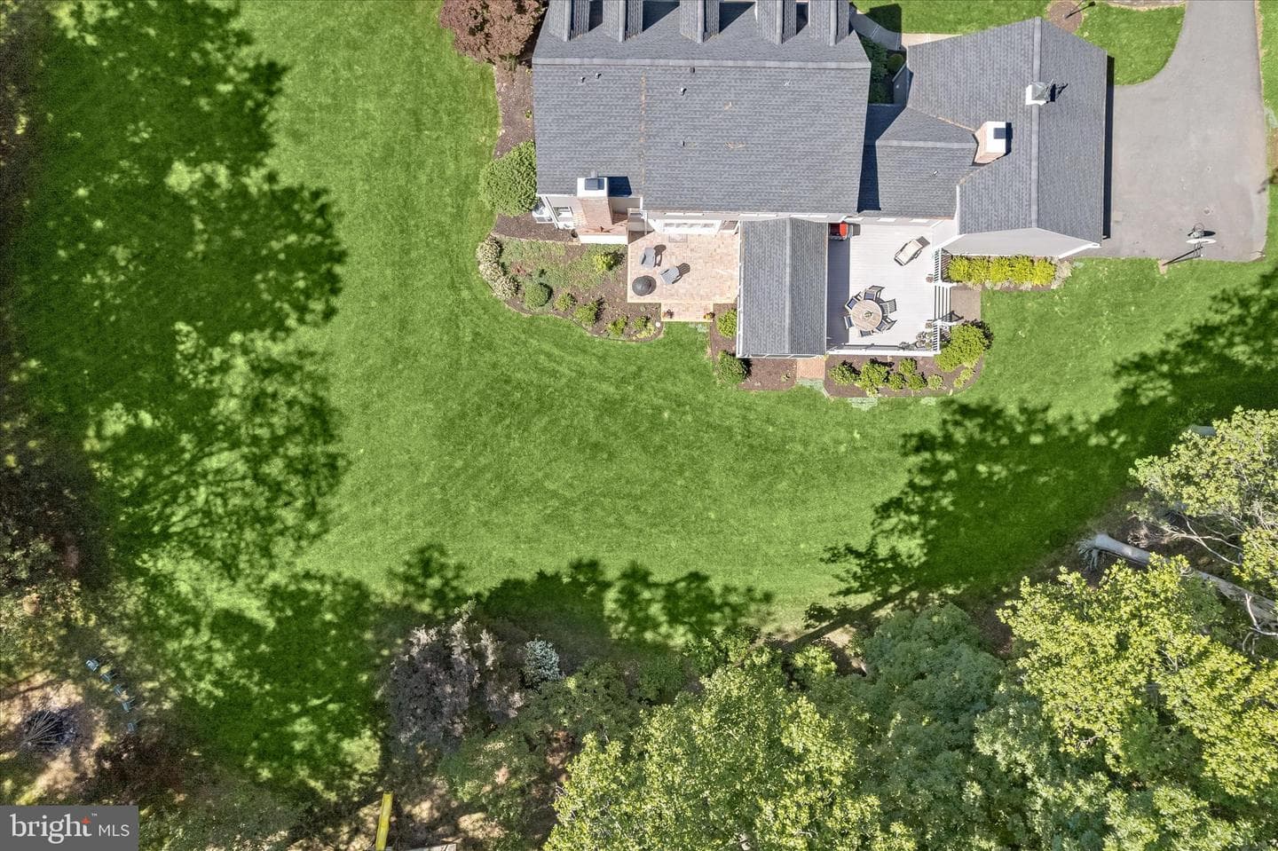 1109 E Wheel Road photo 14