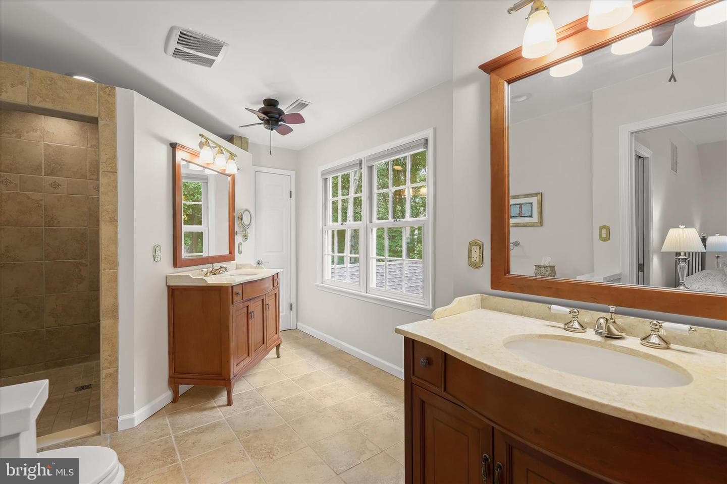 1109 E Wheel Road photo 71
