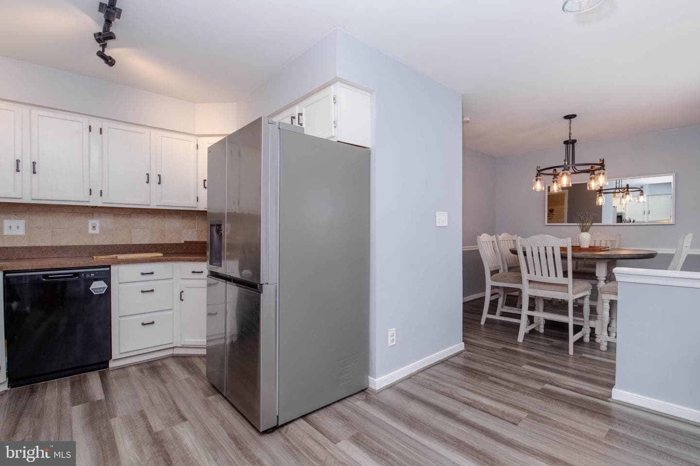 609 Kildonan Court photo 11