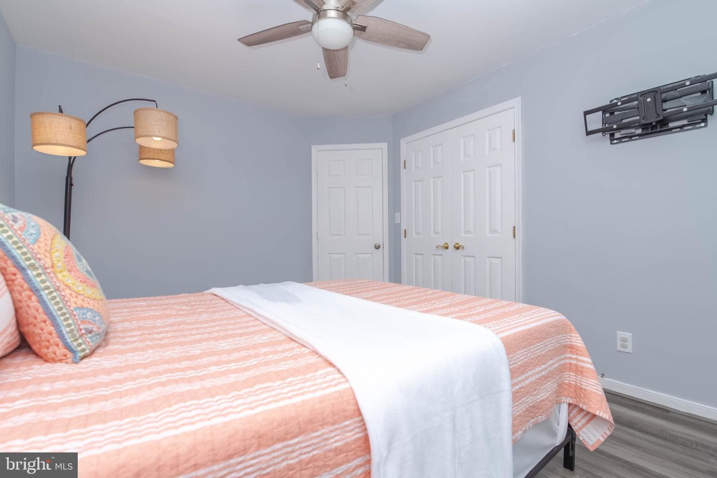 609 Kildonan Court photo 22