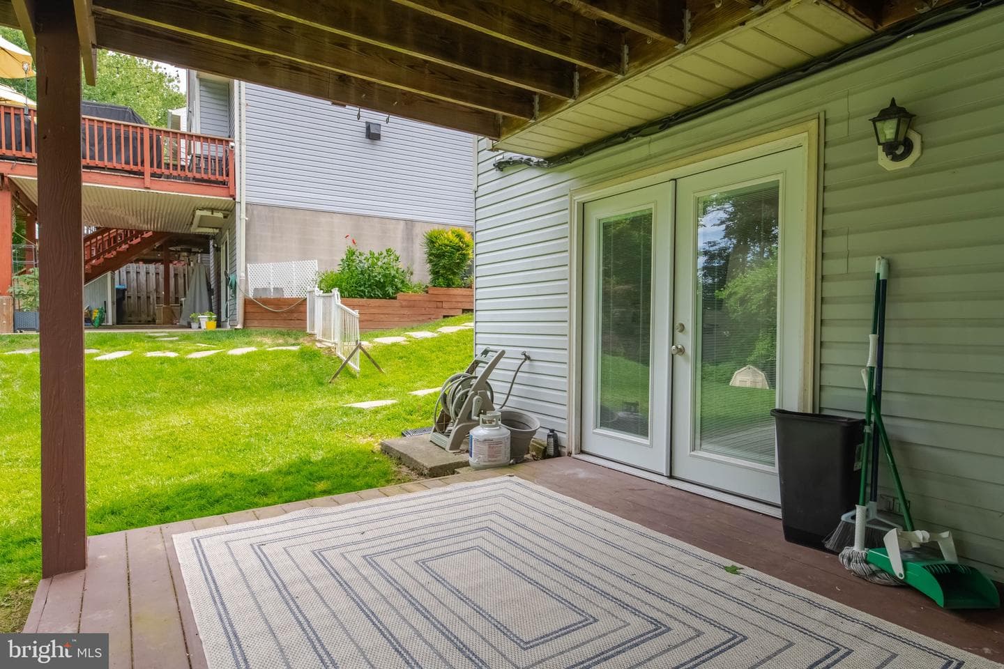 609 Kildonan Court photo 40