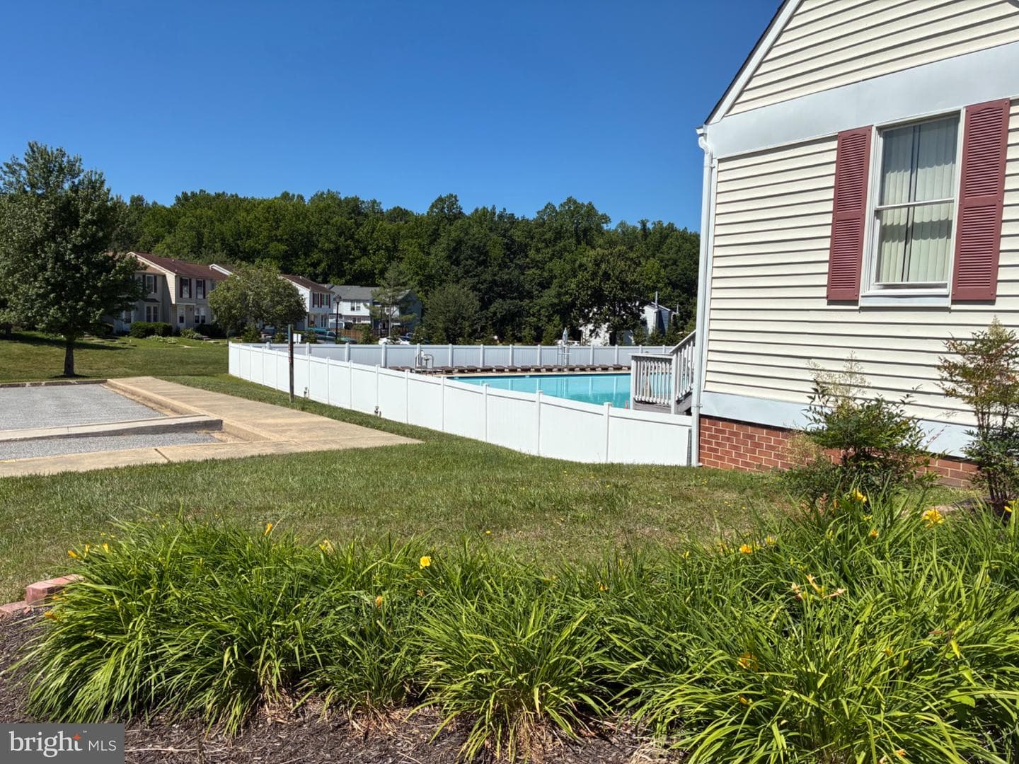 903 Woodbridge Court #f photo 12