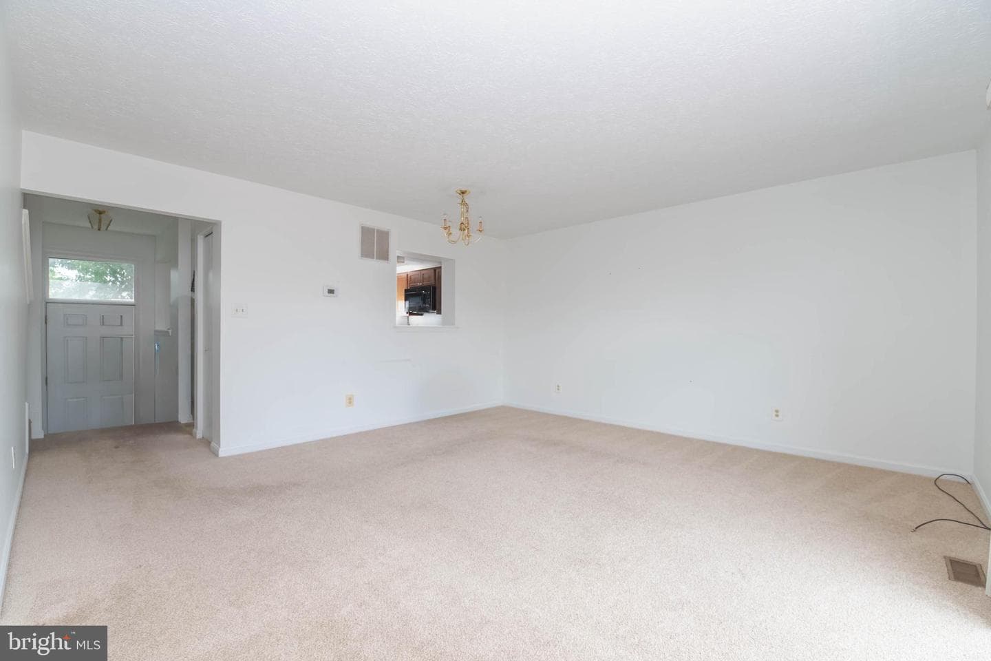 103 Remington Circle photo 11