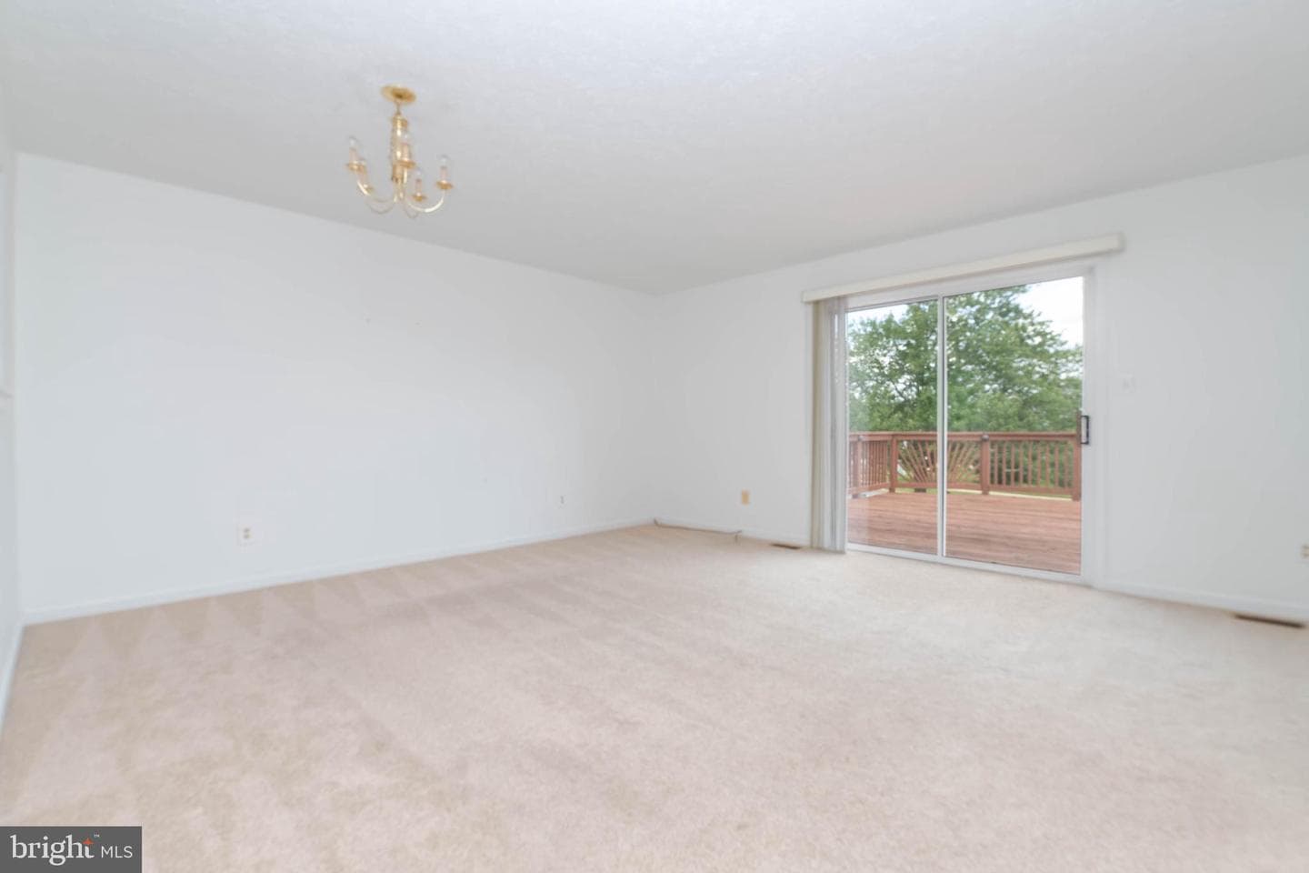 103 Remington Circle photo 12