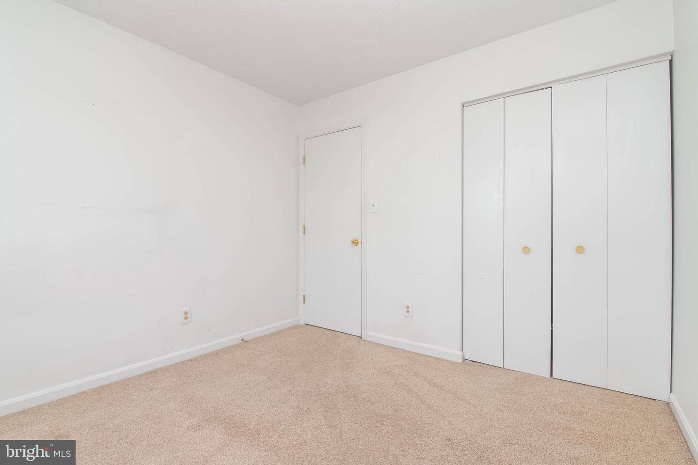 103 Remington Circle photo 23