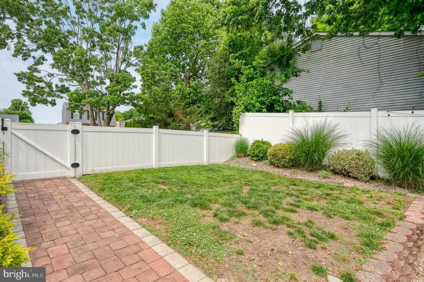 705 Foot Hill Road photo 45
