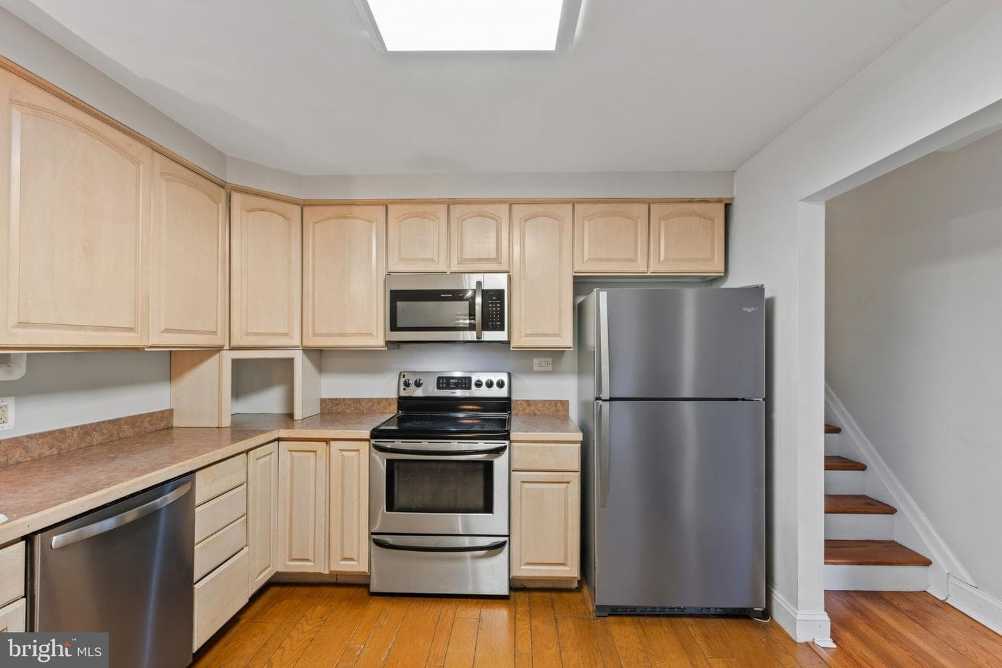 2700 Hunting Ridge Court photo 3