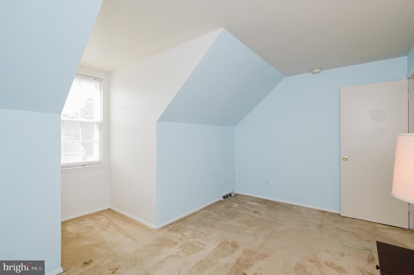 132 Regent Drive photo 54