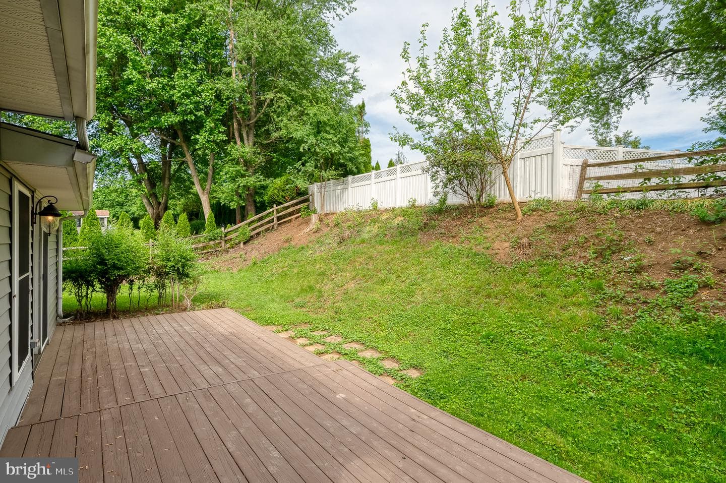 132 Regent Drive photo 56