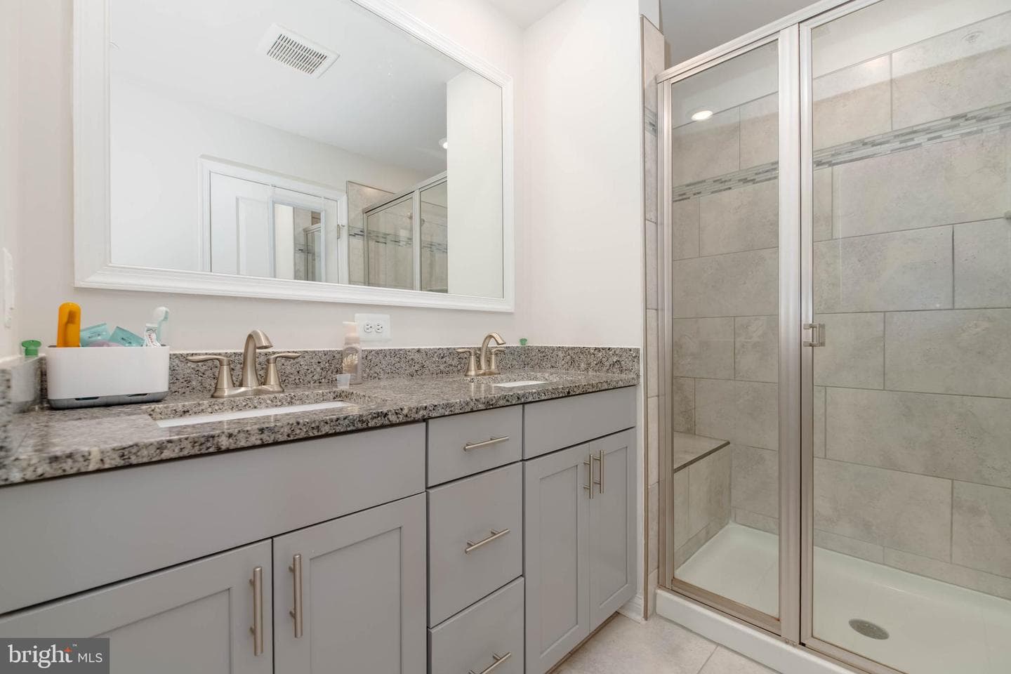 1414 Onnesta Court photo 11
