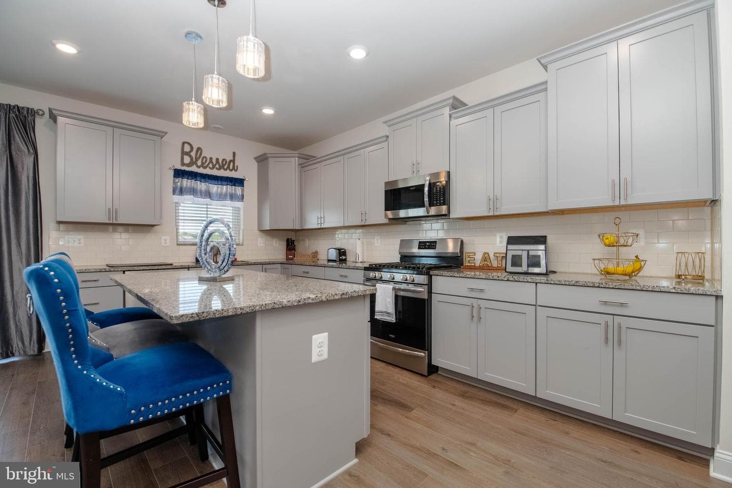 1414 Onnesta Court photo 4