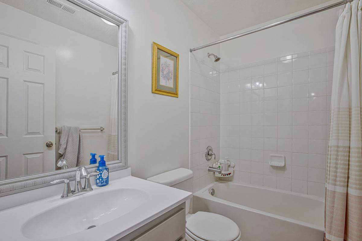 610 Snowberry Way photo 13