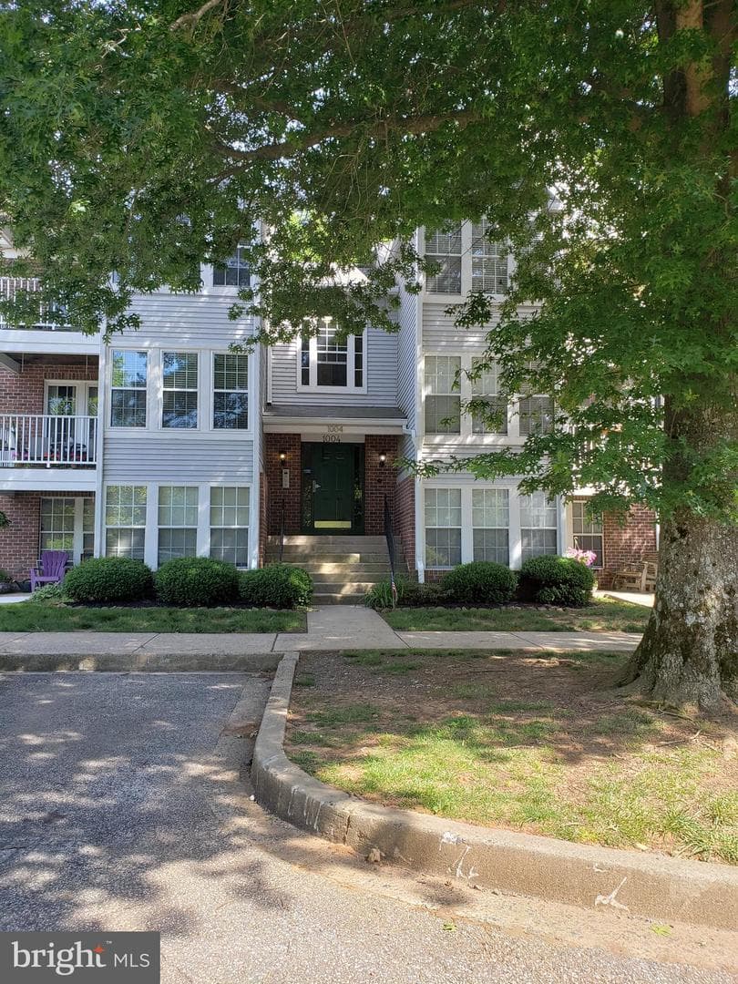 1004 Jessicas Court #9 photo 3
