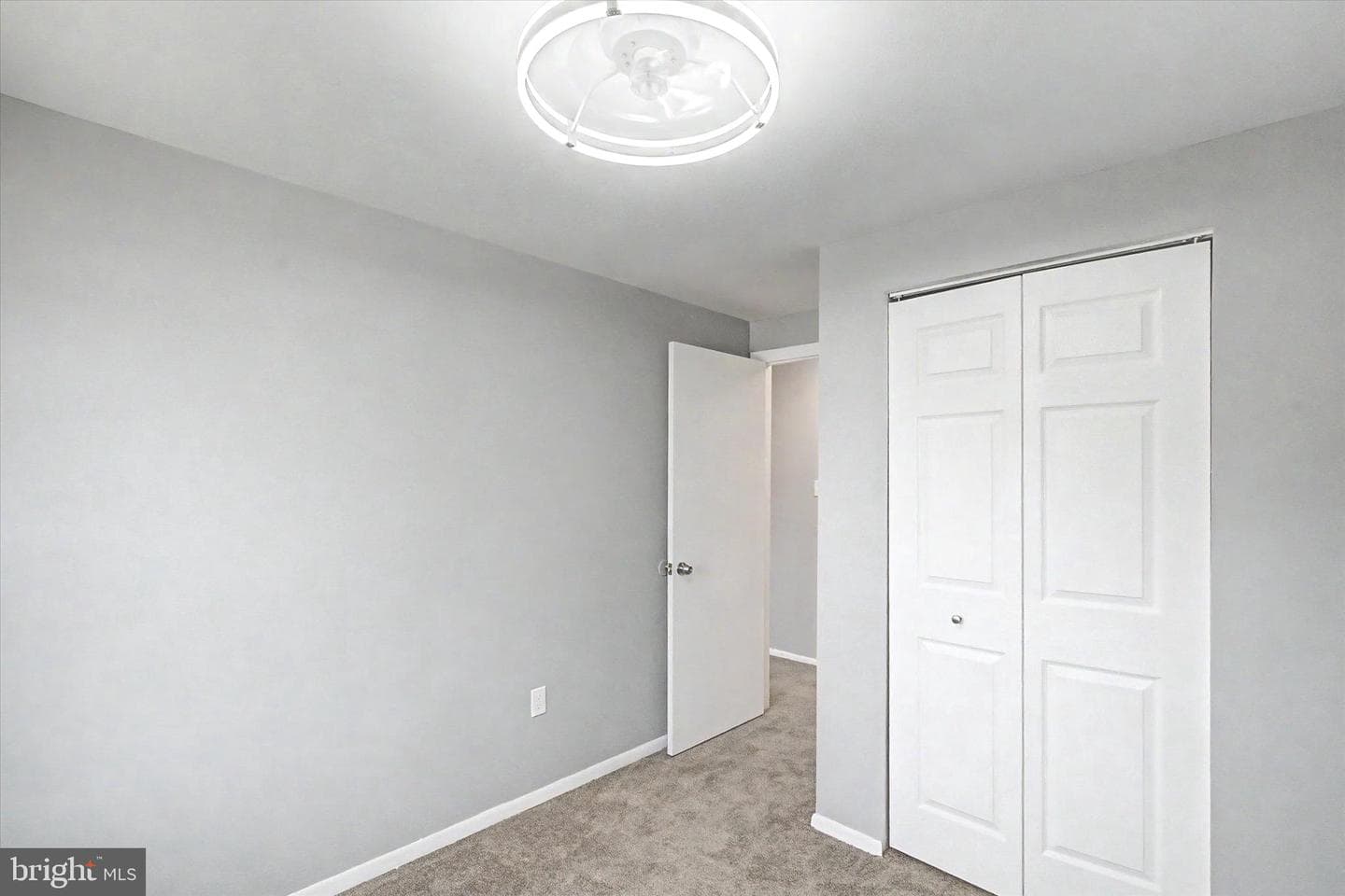958 Edmund Street photo 16