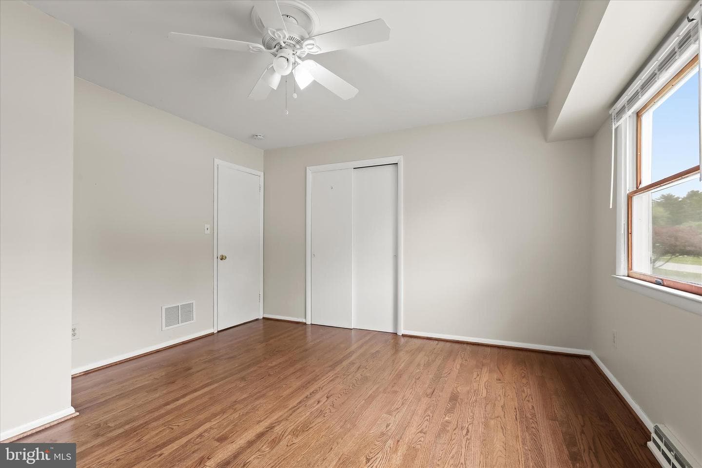 12 Vermont Place photo 28