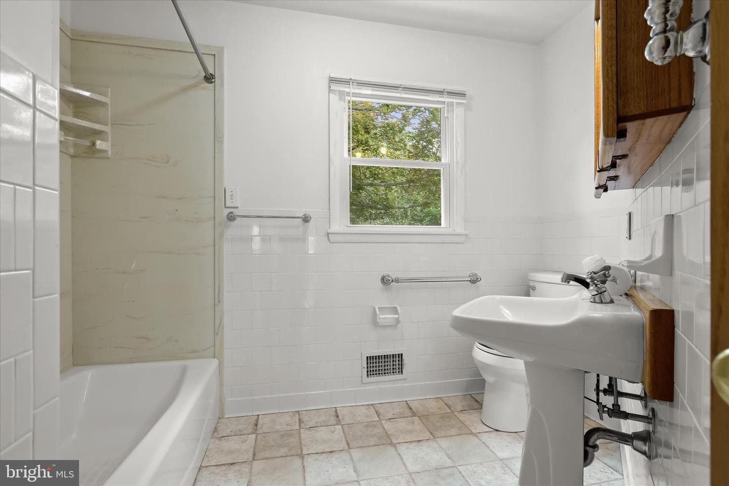 12 Vermont Place photo 33