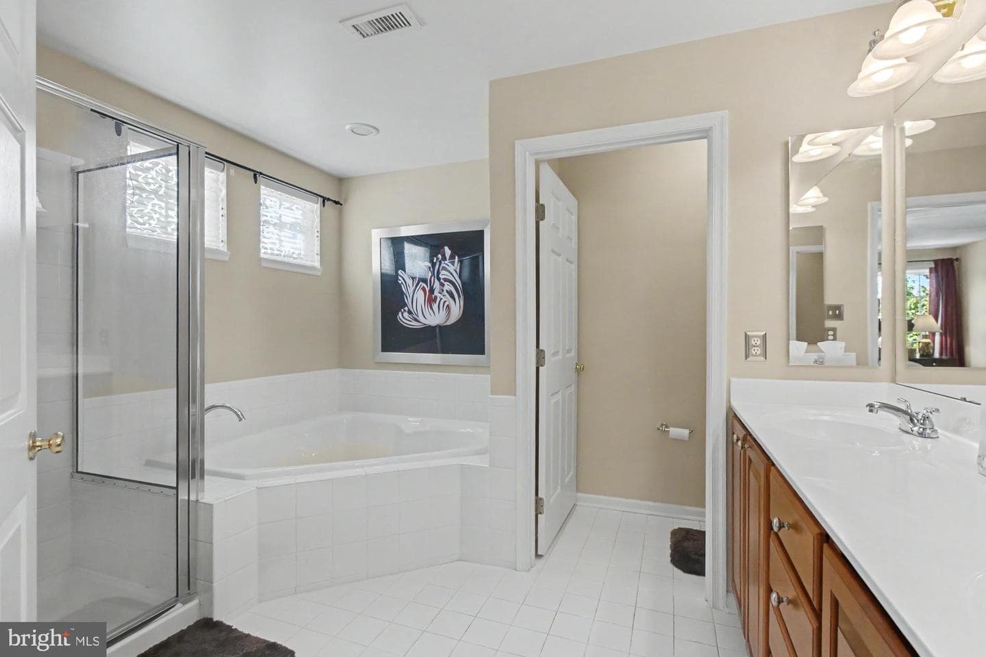 306 Loganwood Court photo 38