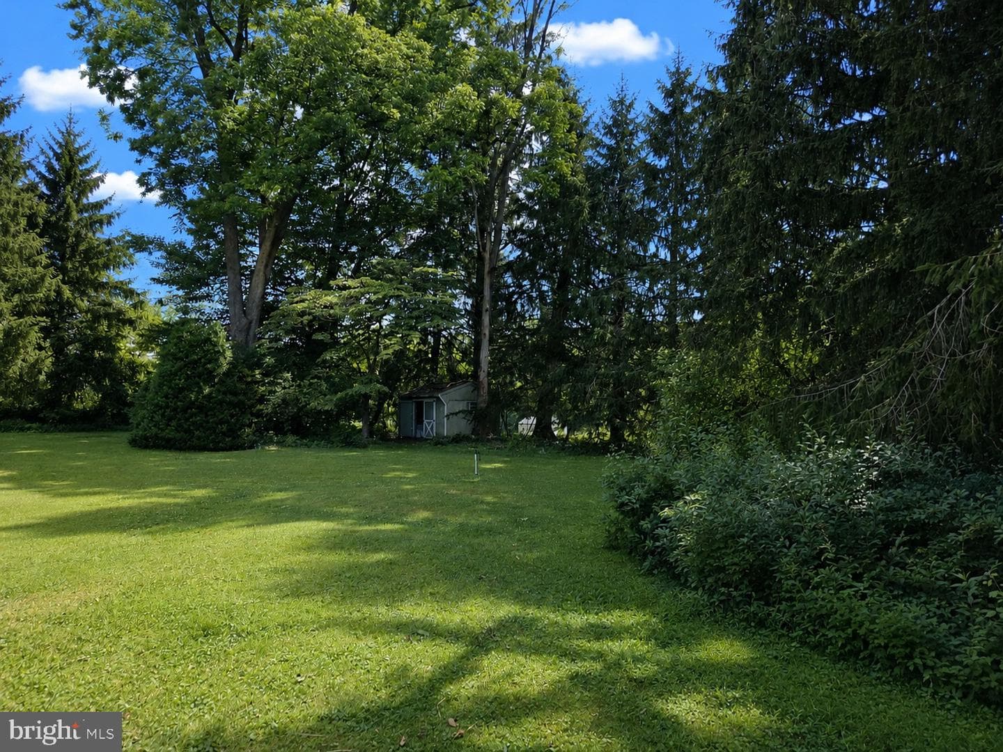 2809 Beechwood Lane photo 3