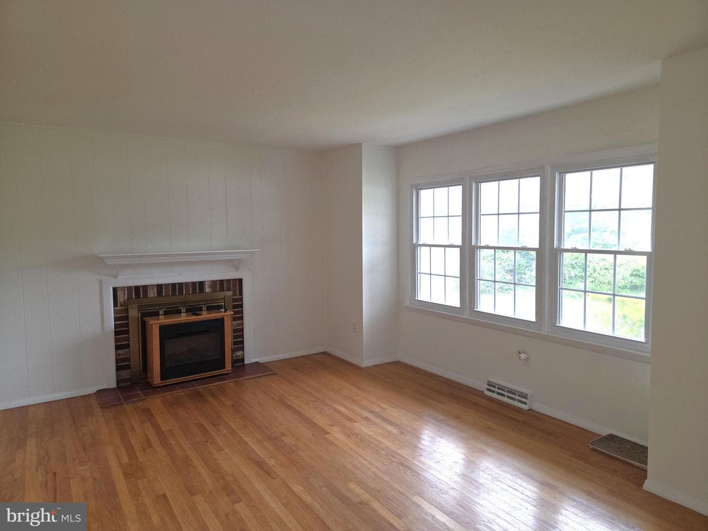 2809 Beechwood Lane photo 6