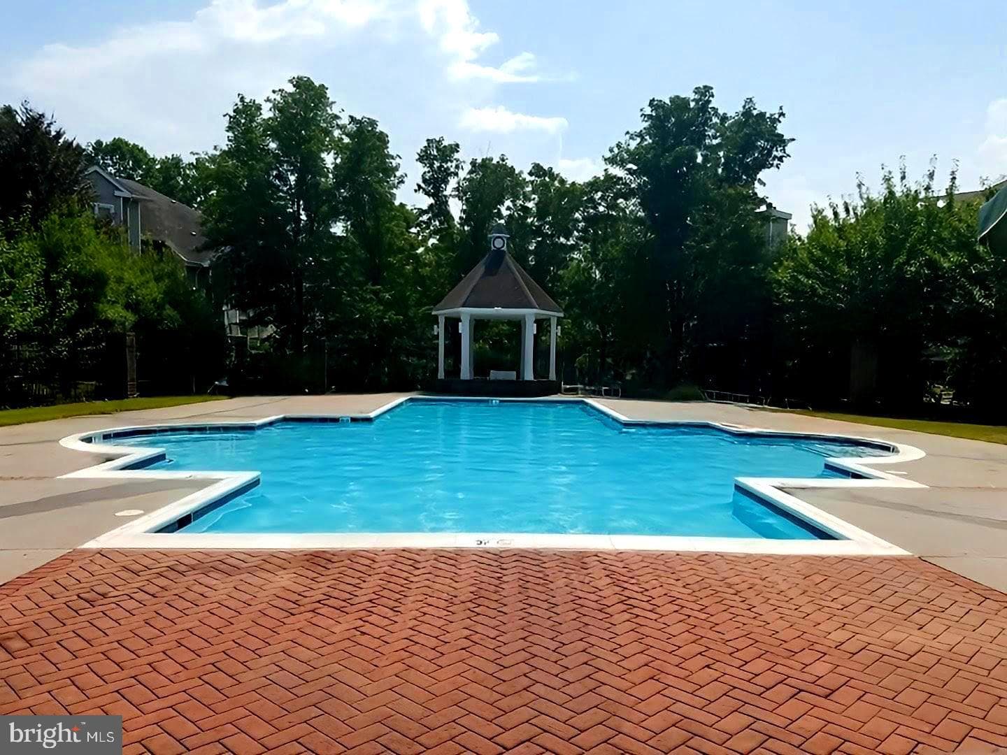 602 Churchill Road #602-P photo 32