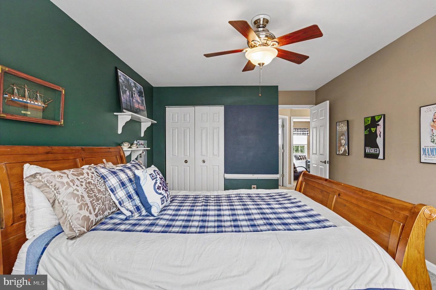 825 Delray Drive photo 27