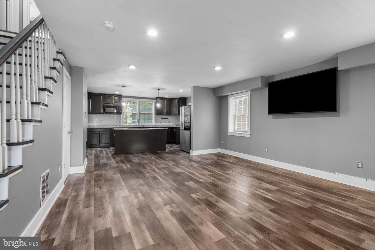 303 Irish Lane photo 4
