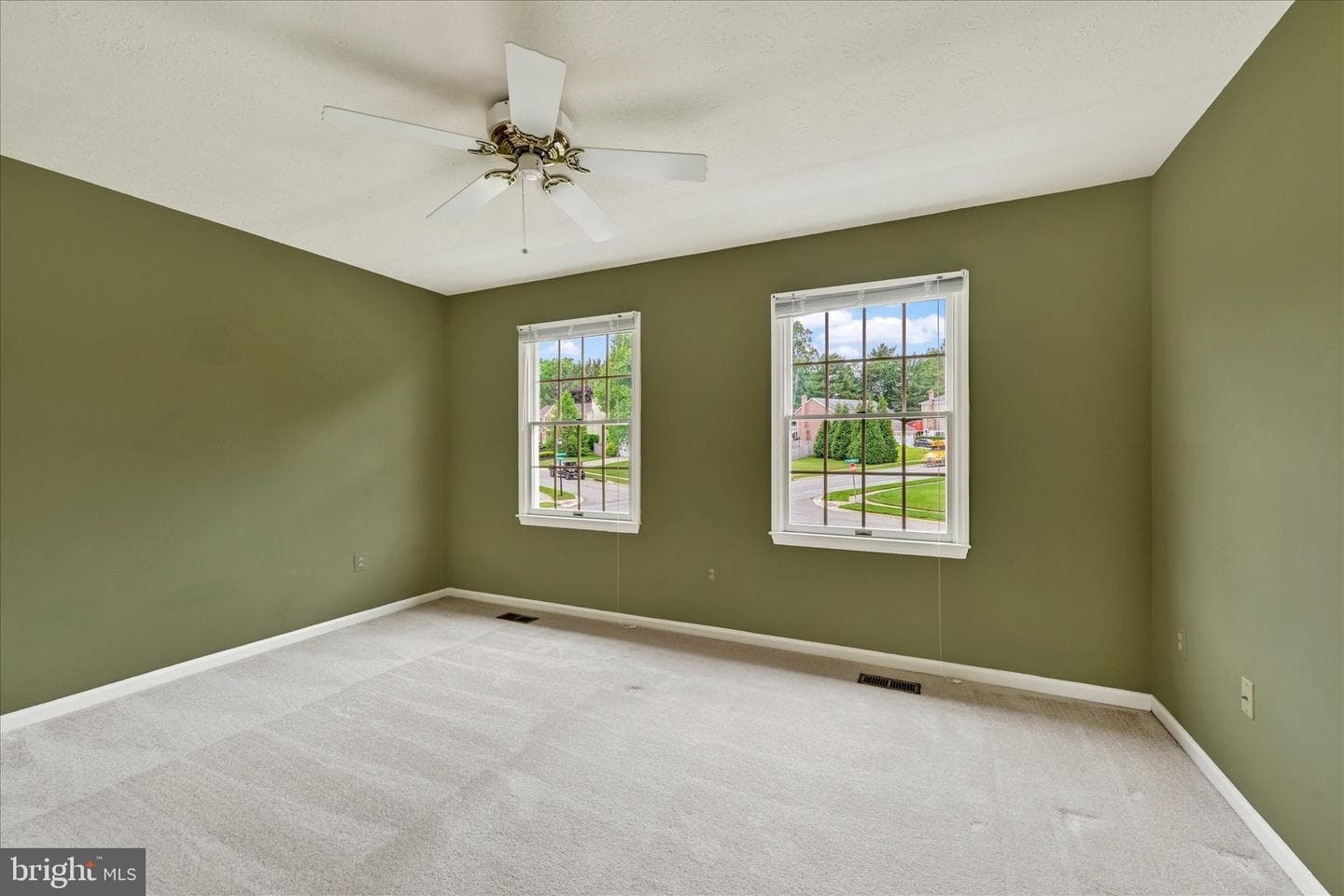 814 N Pine Ridge Court photo 27