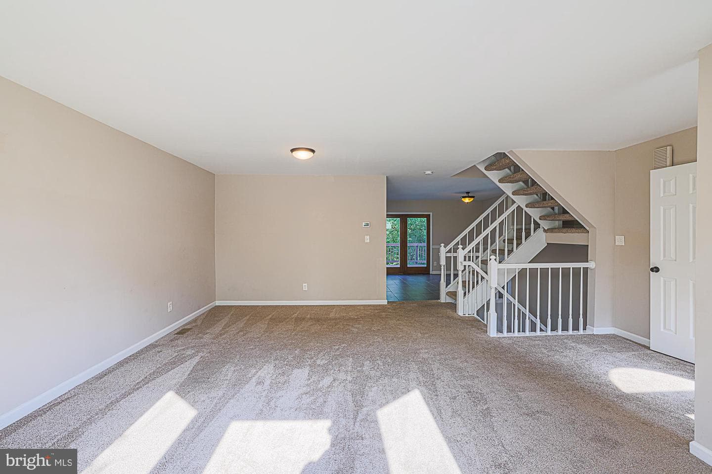 906 Buckland Place photo 11