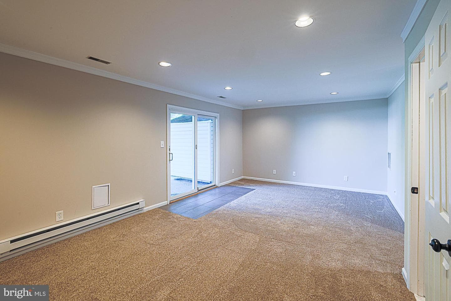 906 Buckland Place photo 33