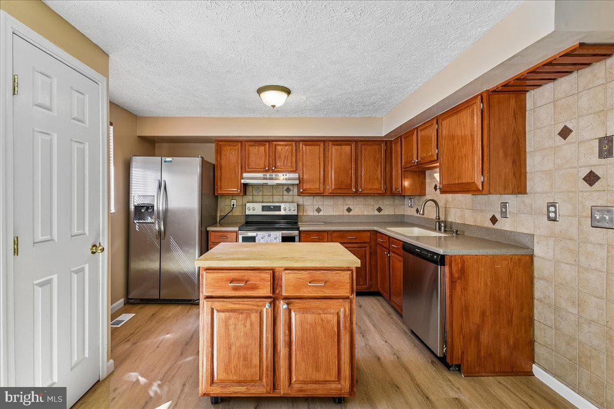 3113 Holly Berry Court photo 10