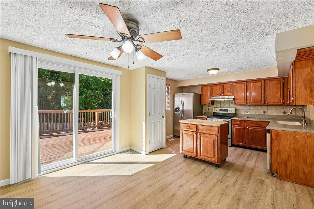 3113 Holly Berry Court photo 8