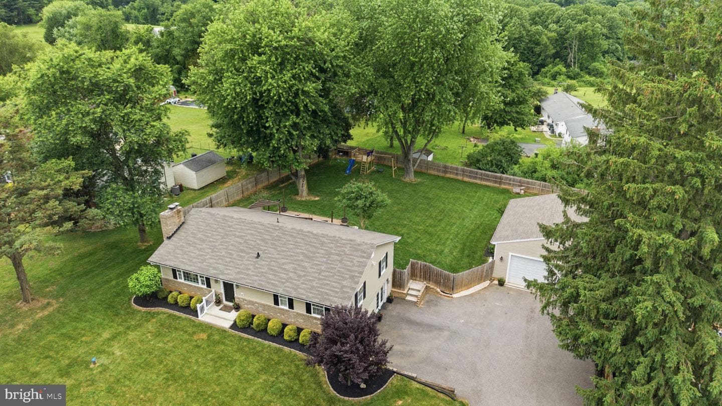 1502 N Bend Road photo 1