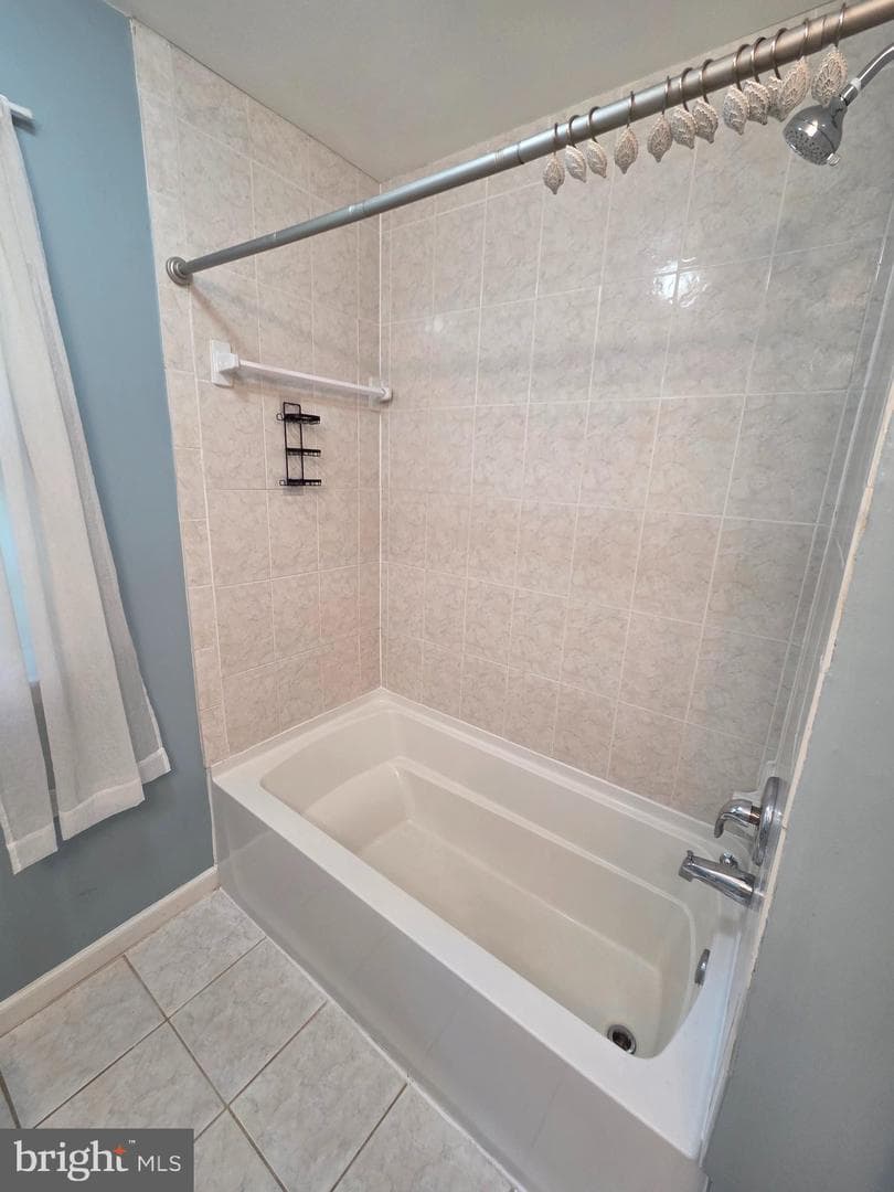 901 Southampton Road photo 25
