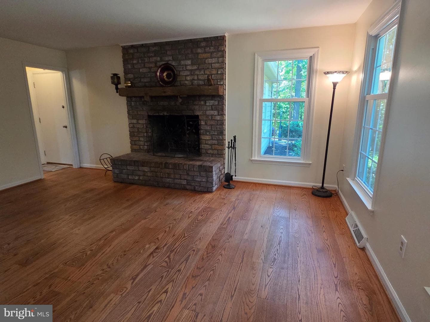 901 Southampton Road photo 6
