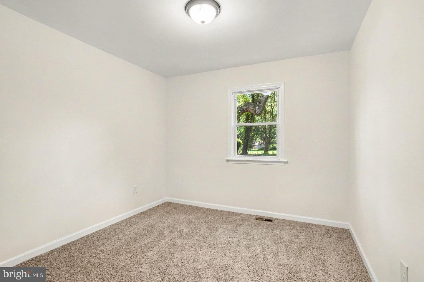 2302 Titan Terrace photo 24