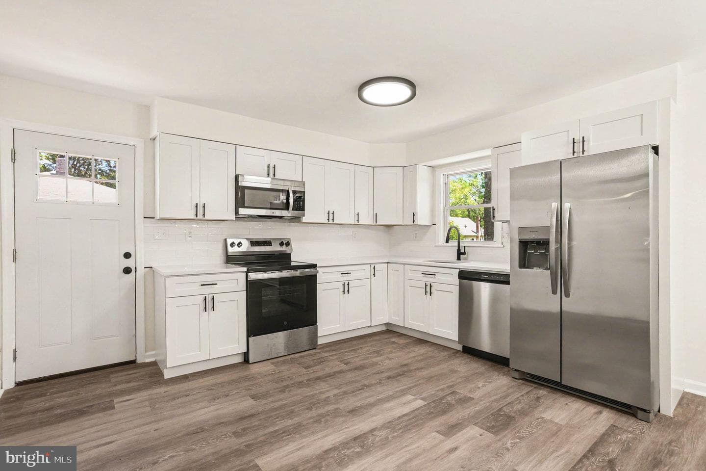 2302 Titan Terrace photo 8