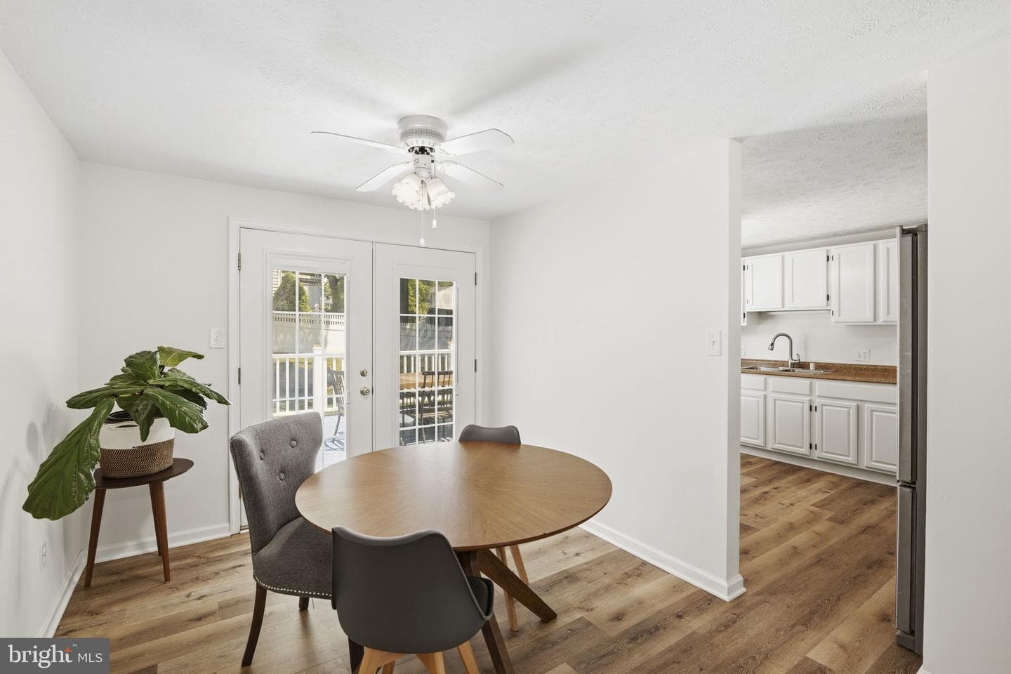 326 Royal Oak Drive photo 9