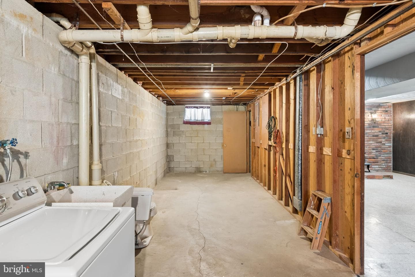 209 Bright Oaks Drive photo 36