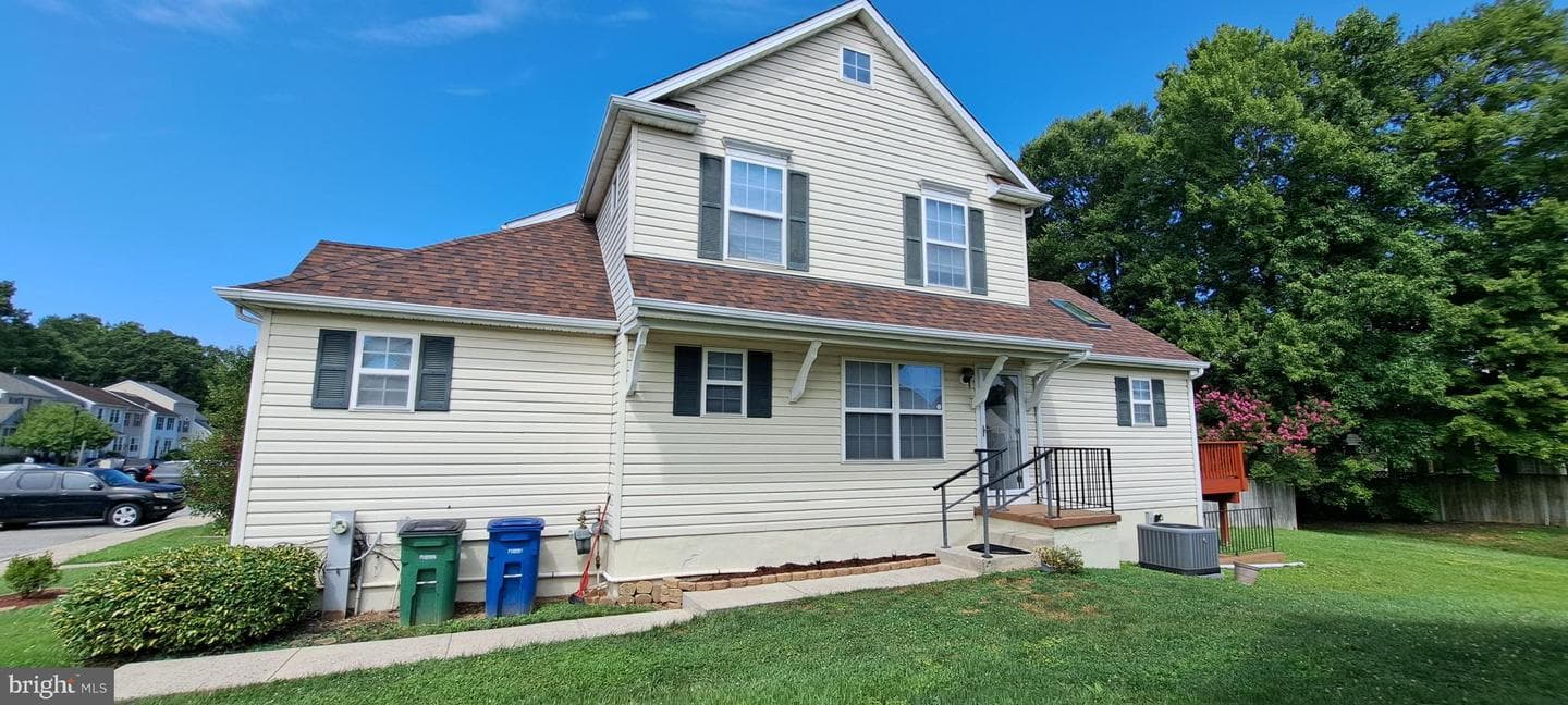 354 Woodland Green Court photo 4