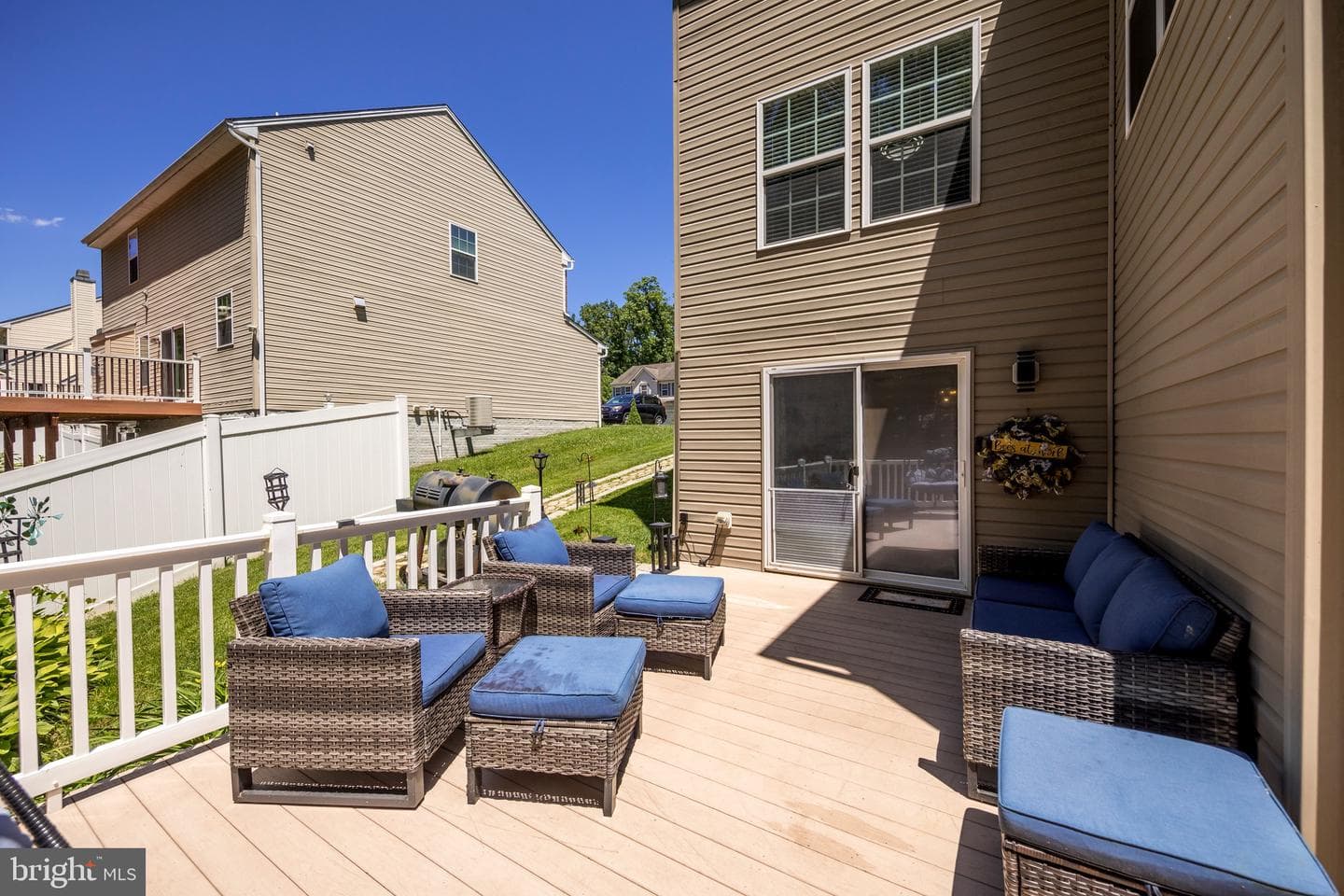 902 Scannell Court photo 32