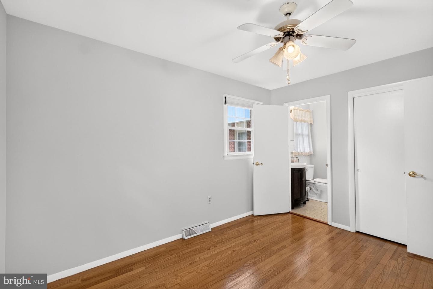 1301 Beaumont Court photo 29
