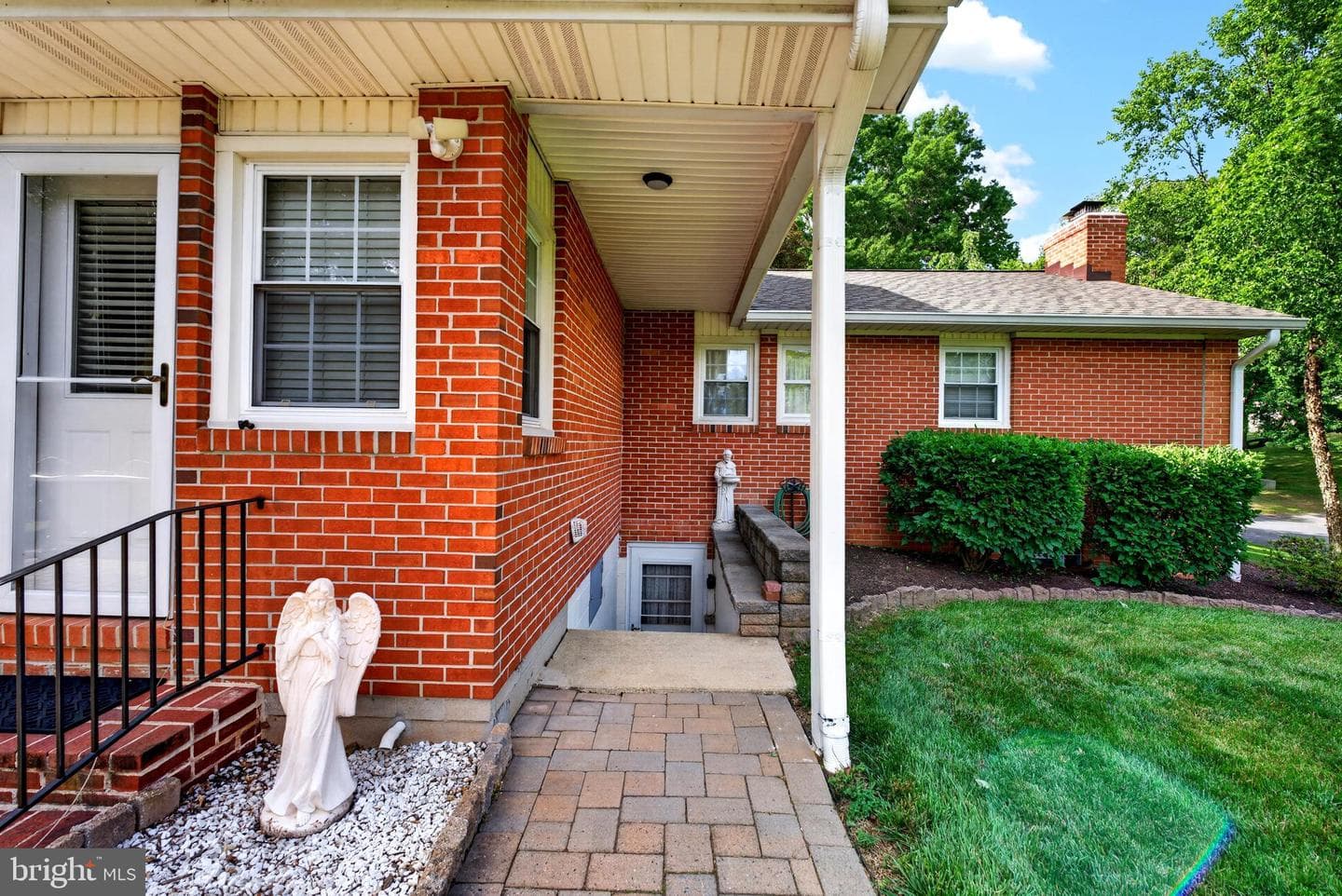 1301 Beaumont Court photo 42
