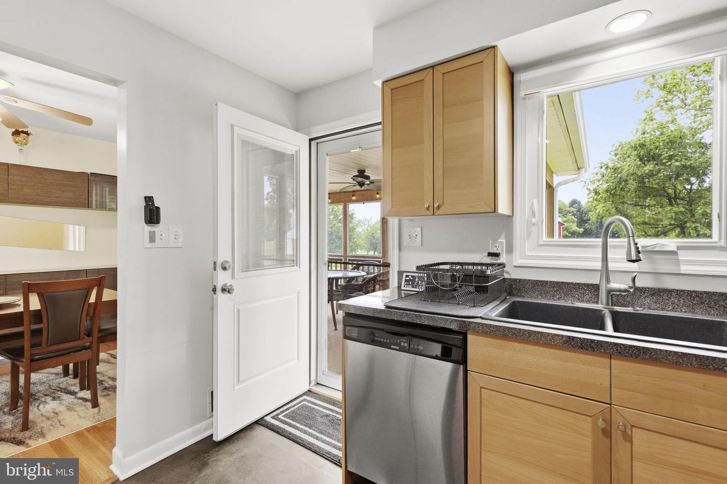 8 Fairhill Road photo 13