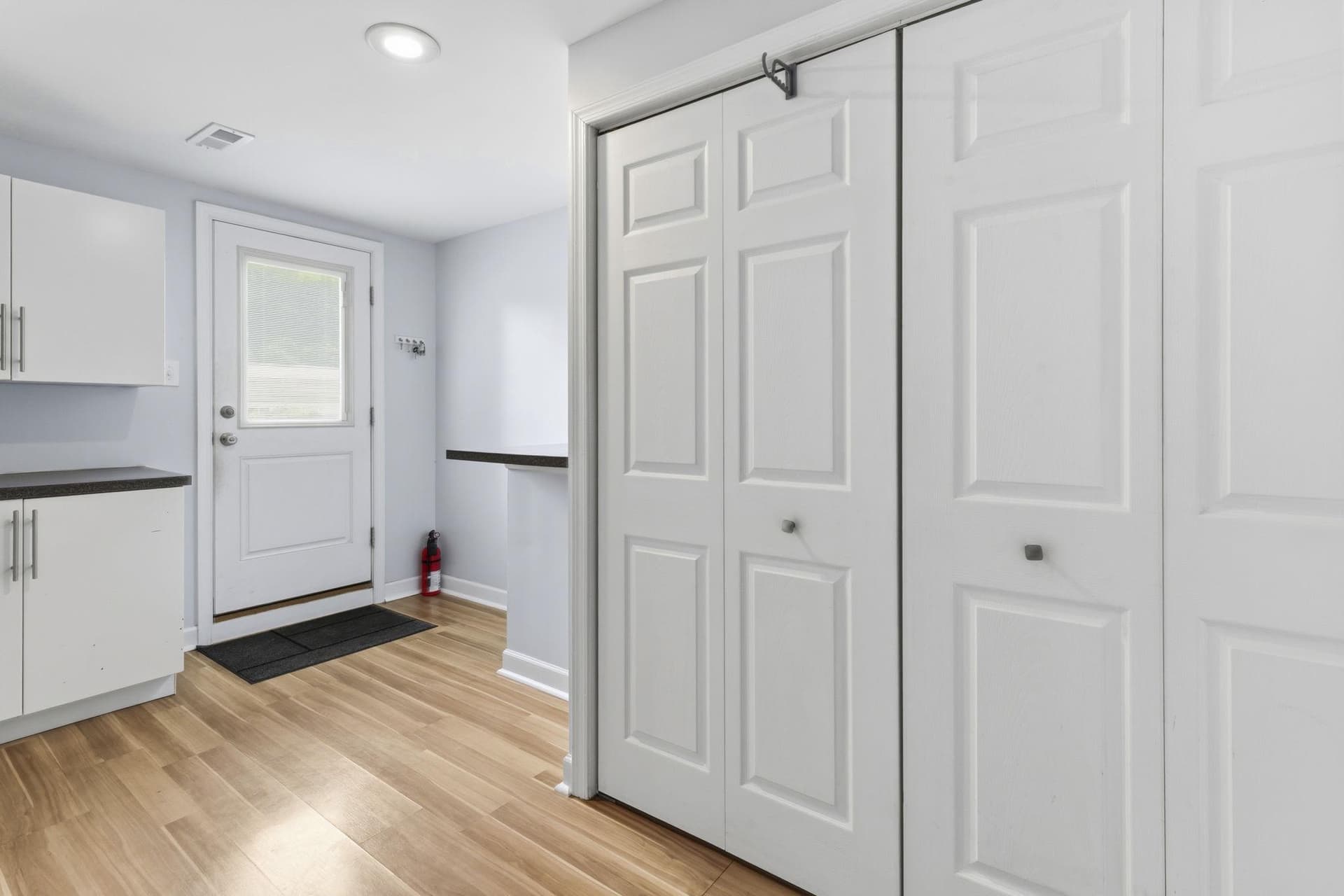 8 Fairhill Road photo 29