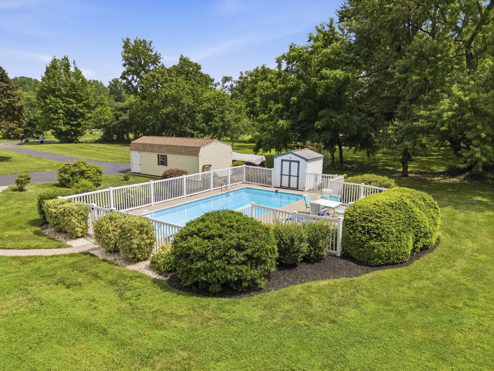 8 Fairhill Road photo 35
